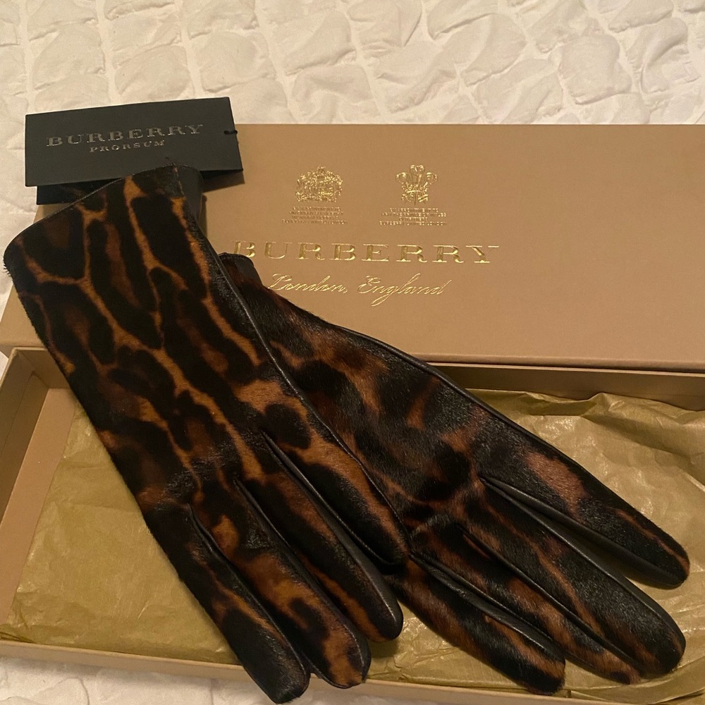 Burberry gloves